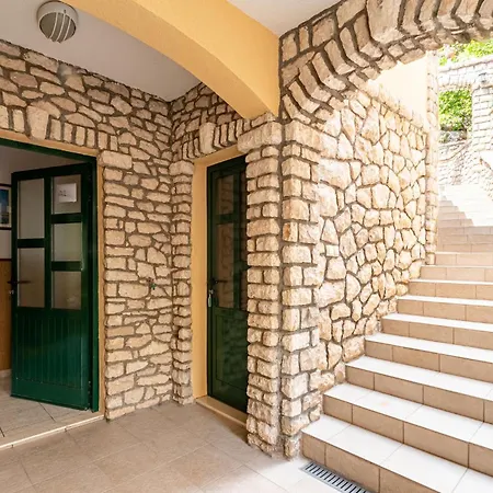 公寓 Crnja Luka I *