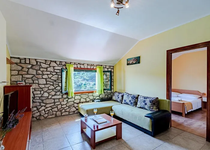 Crnja Luka I Blato (Korcula)